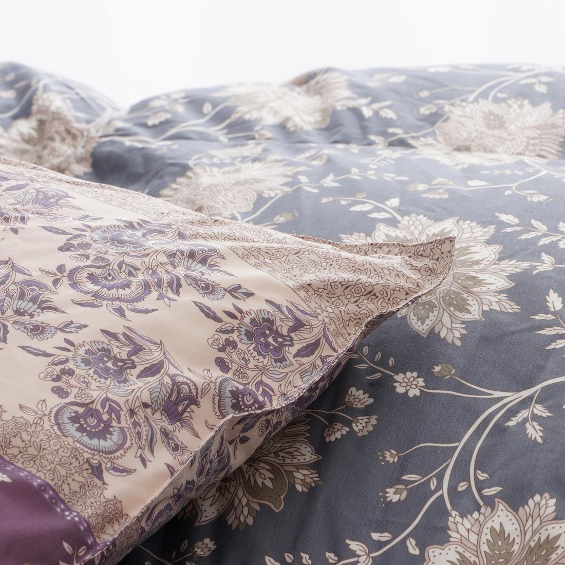 【国産】　ダウン90％　羽毛掛ふとん 「カベル」