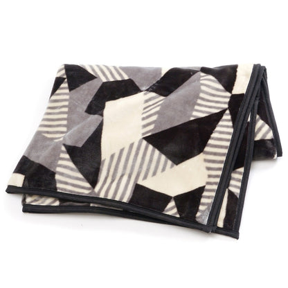 【Hykka】ヒュッカ　国産の吸湿発熱ブランケット