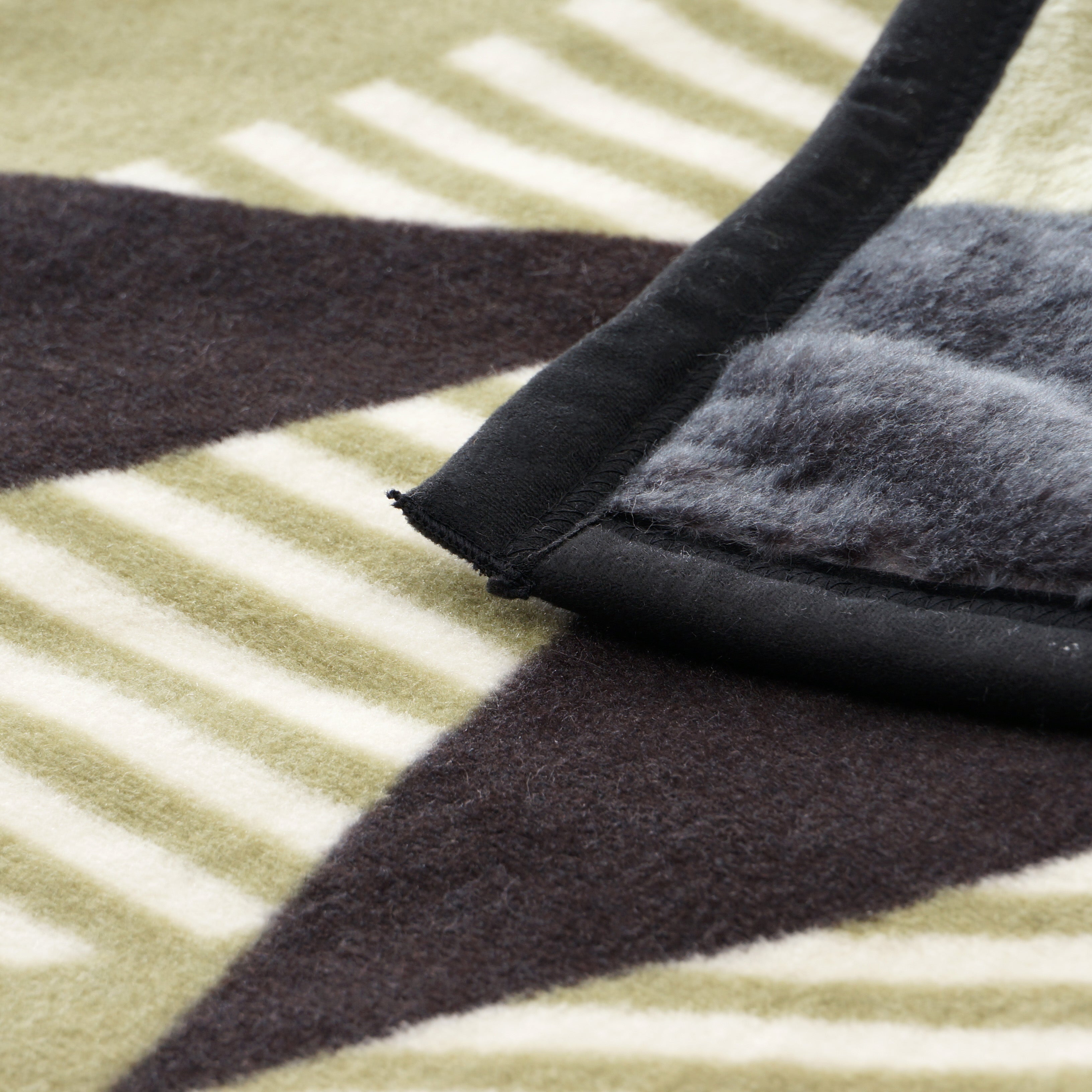 【国産】防炎認証マーク付き　ブランケット