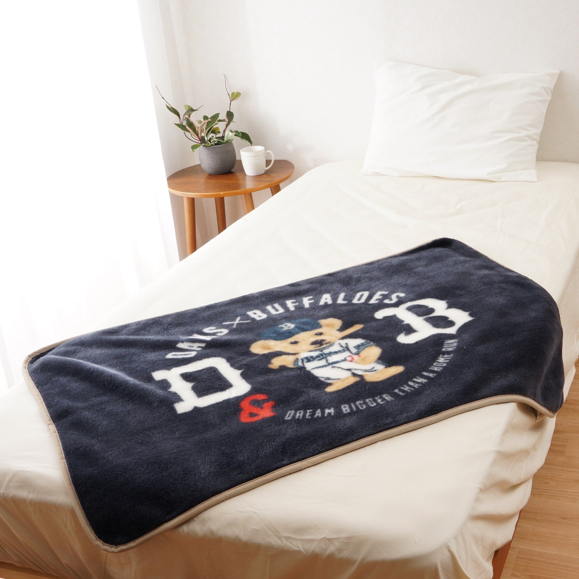 【DAKS】 国産　ダックス×バファローズ　コラボひざ掛け（正規品）