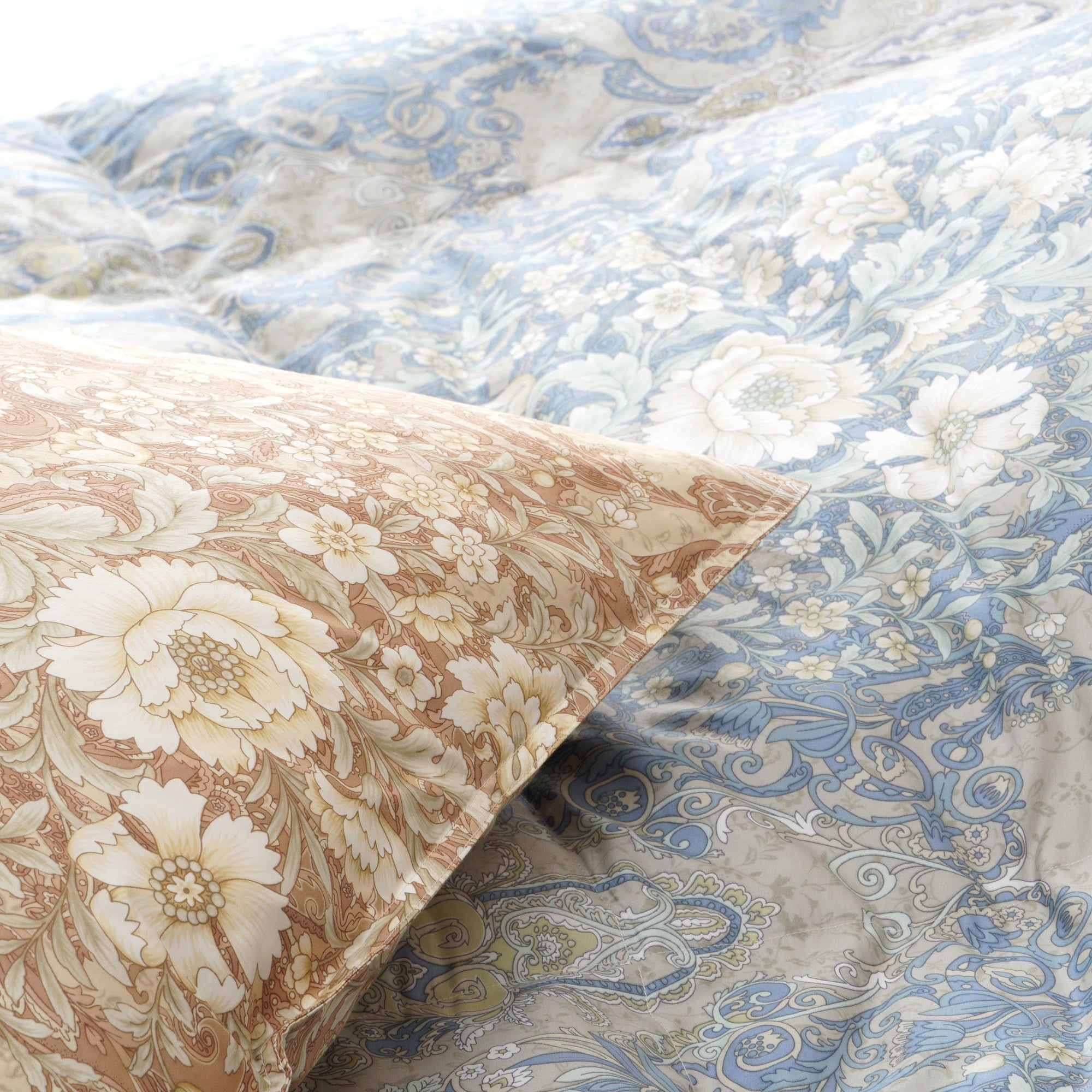 【日本製】　ダウン93％　羽毛掛ふとん「アルペジオ」